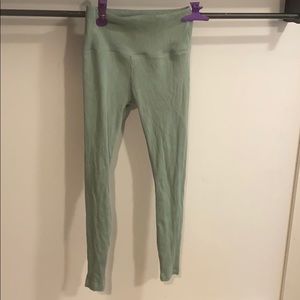 Victoria’s Secret pink leggings